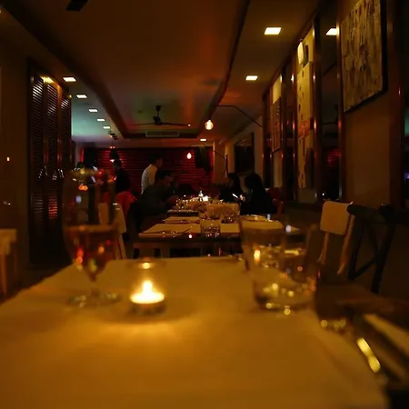 Ξενοδοχείο με διαμερίσματα Miel